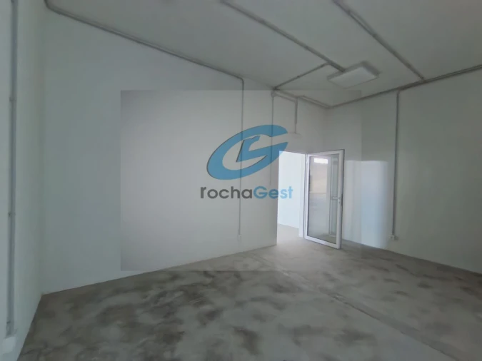 Armazém para Arrendamento em Vila Nova da Telha Foto 4