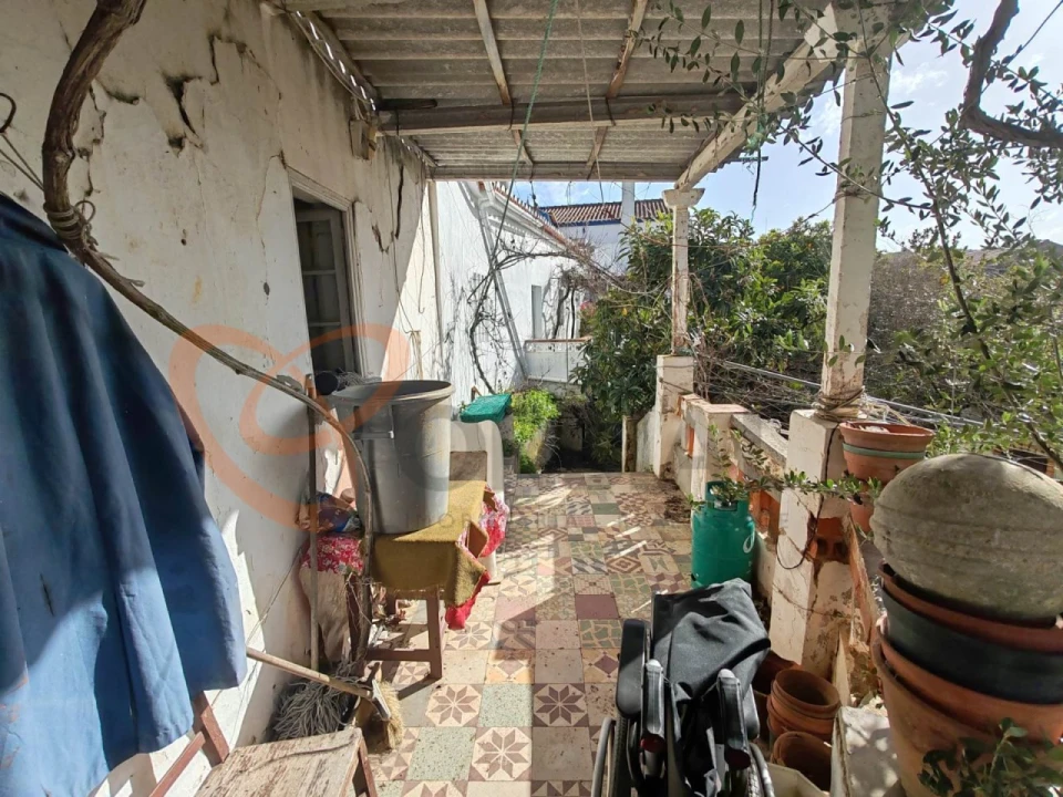 Moradia T6 para Venda em Santana da Serra Foto 4