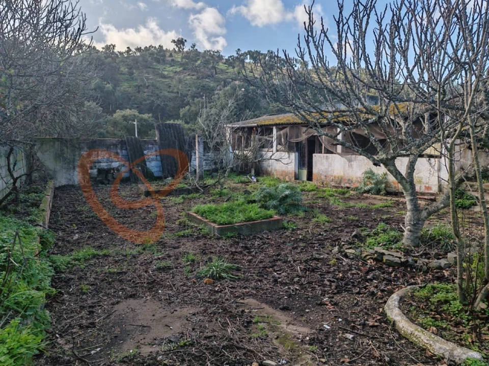 Moradia T6 para Venda em Santana da Serra Foto 11