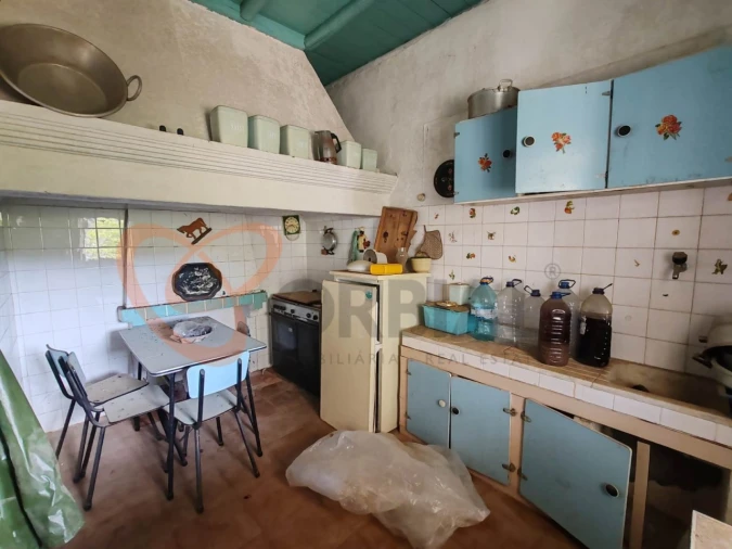 Moradia T6 para Venda em Santana da Serra Foto 3