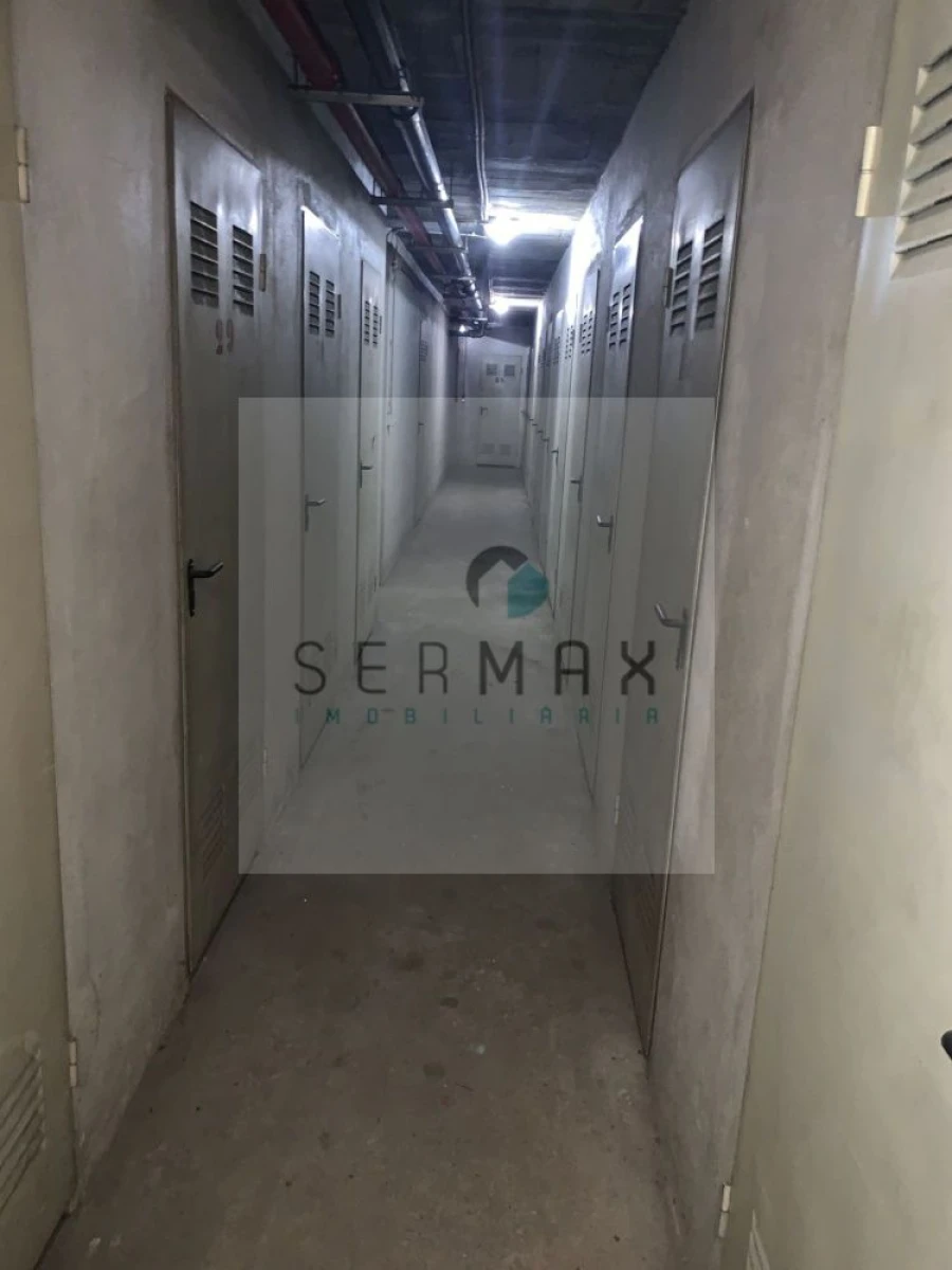 Garagem para Venda em Bougado (São Martinho e Santiago) Foto 2