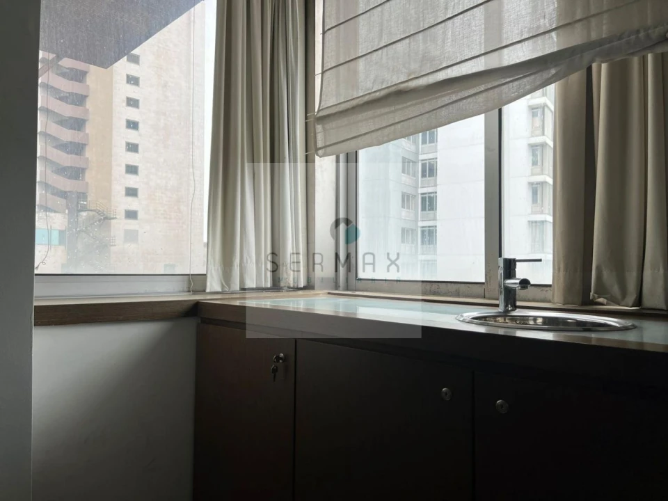 Loja para Venda em Lordelo do Ouro e Massarelos Foto 13