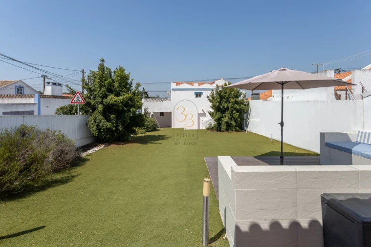 Moradia T3 para Venda em Santa Maria do Castelo e Santiago e Santa Susana Foto 11