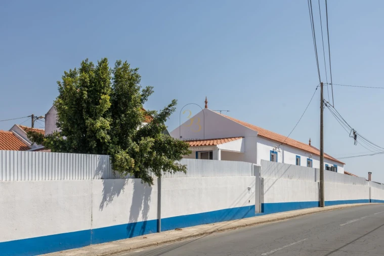 Moradia T3 para Venda em Santa Maria do Castelo e Santiago e Santa Susana Foto 10