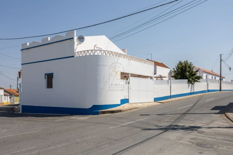 Moradia T3 para Venda em Santa Maria do Castelo e Santiago e Santa Susana Foto 9