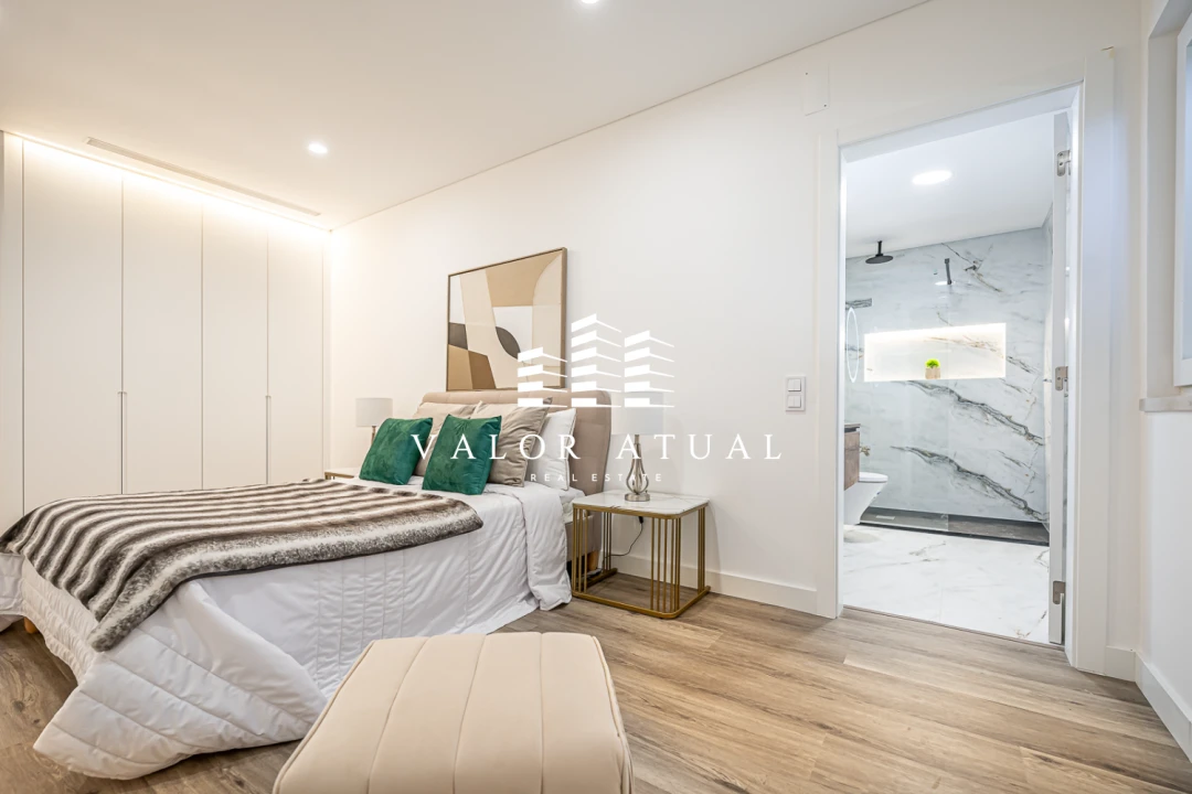 Moradia T4 para Venda em Charneca de Caparica e Sobreda Foto 23