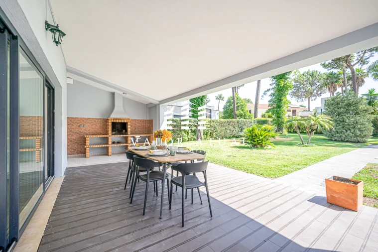 Moradia T4 para Venda em Charneca de Caparica e Sobreda Foto 17