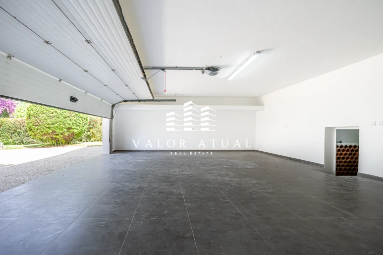 Moradia T4 para Venda em Charneca de Caparica e Sobreda Foto 36