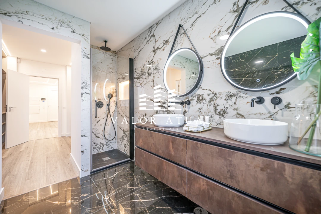 Moradia T4 para Venda em Charneca de Caparica e Sobreda Foto 28