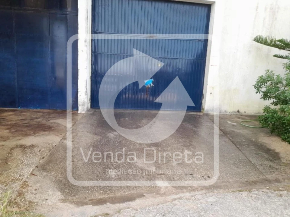 Armazém para Venda em Amiais de Baixo Foto 8