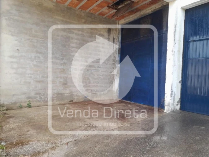 Armazém para Venda em Amiais de Baixo Foto 5