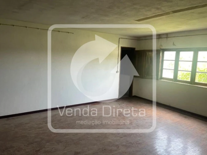 Armazém para Venda em Amiais de Baixo Foto 14