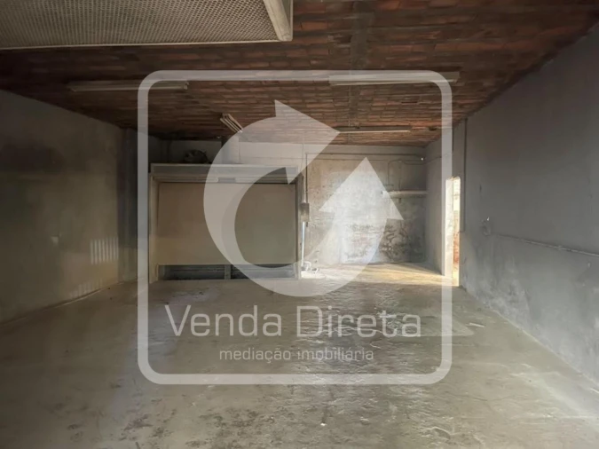 Armazém para Venda em Amiais de Baixo Foto 21