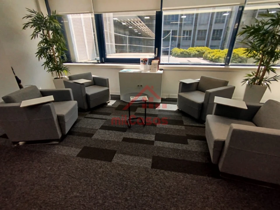 Escritório para Arrendamento em Campo de Ourique Foto 3