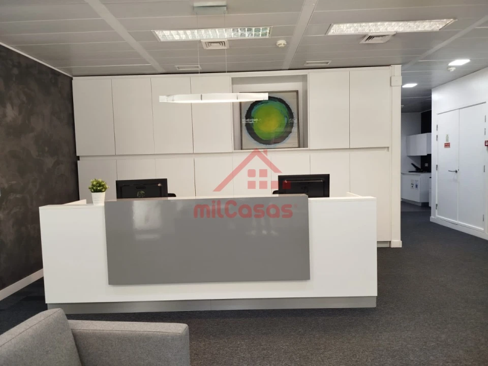 Escritório para Arrendamento em Campo de Ourique Foto 4