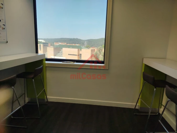 Escritório para Arrendamento em Campo de Ourique Foto 34