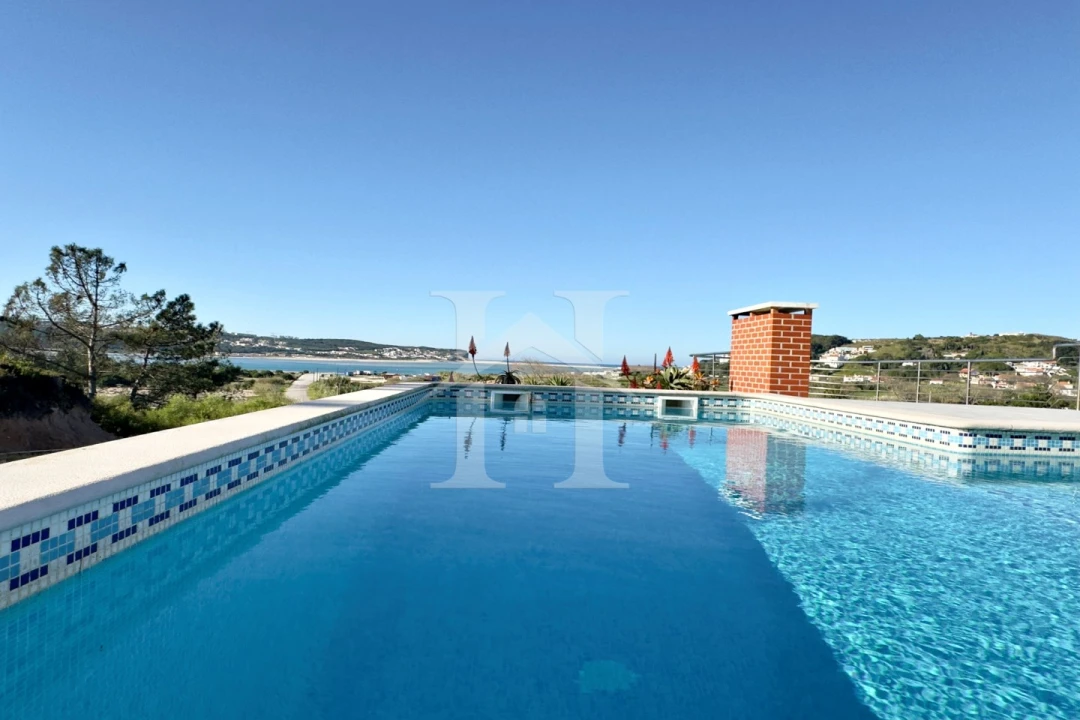 Moradia T4 para Venda em Foz do Arelho Foto 3