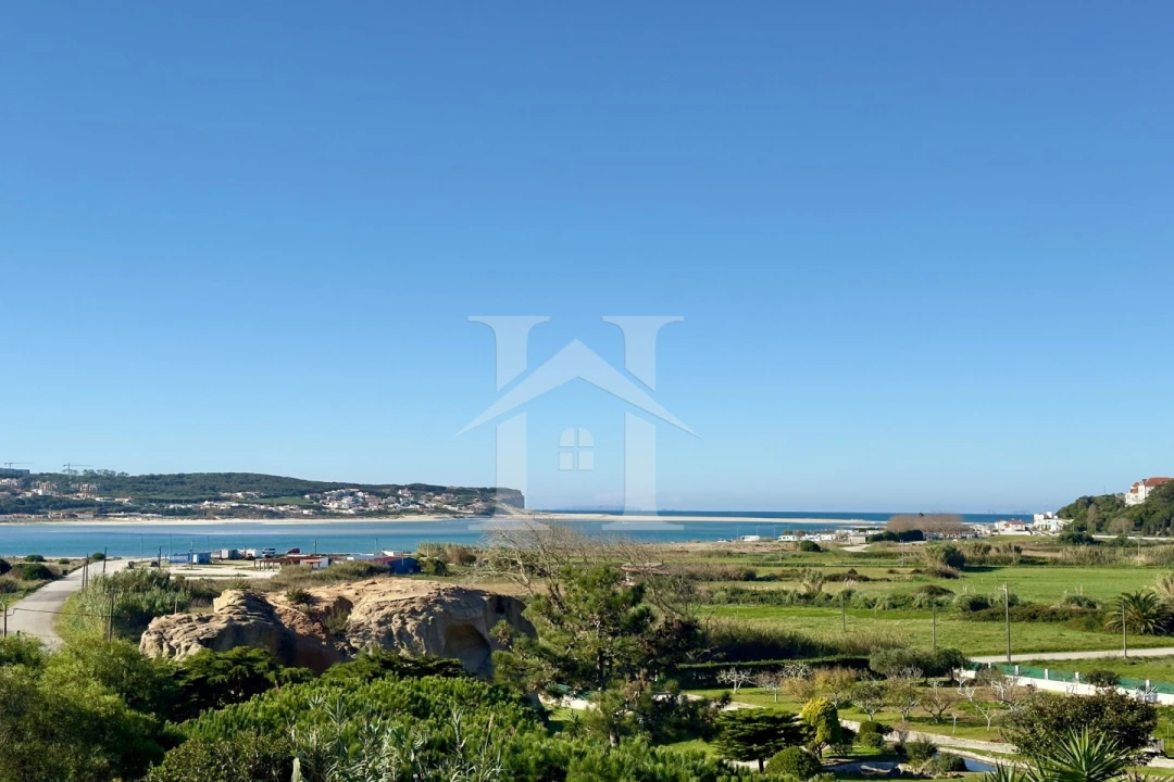 Moradia T4 para Venda em Foz do Arelho Foto 7