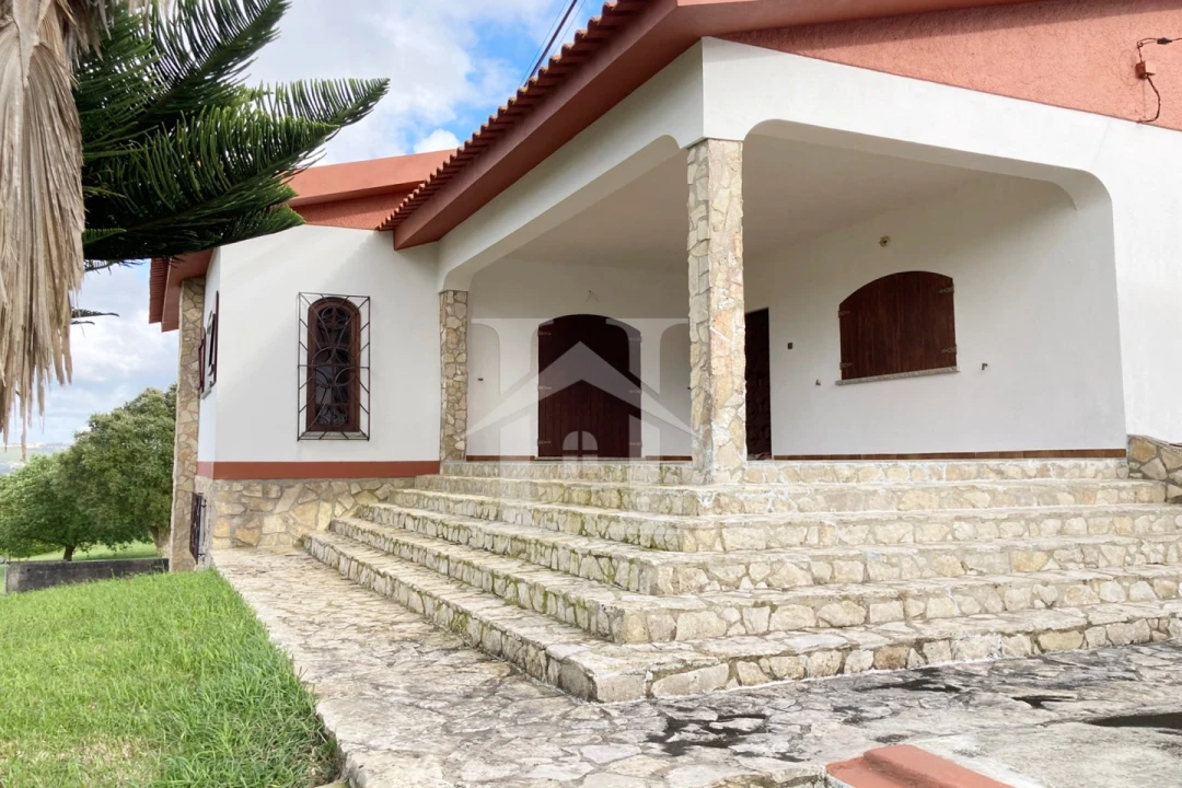 Moradia T3 para Venda em Olho Marinho Foto 10