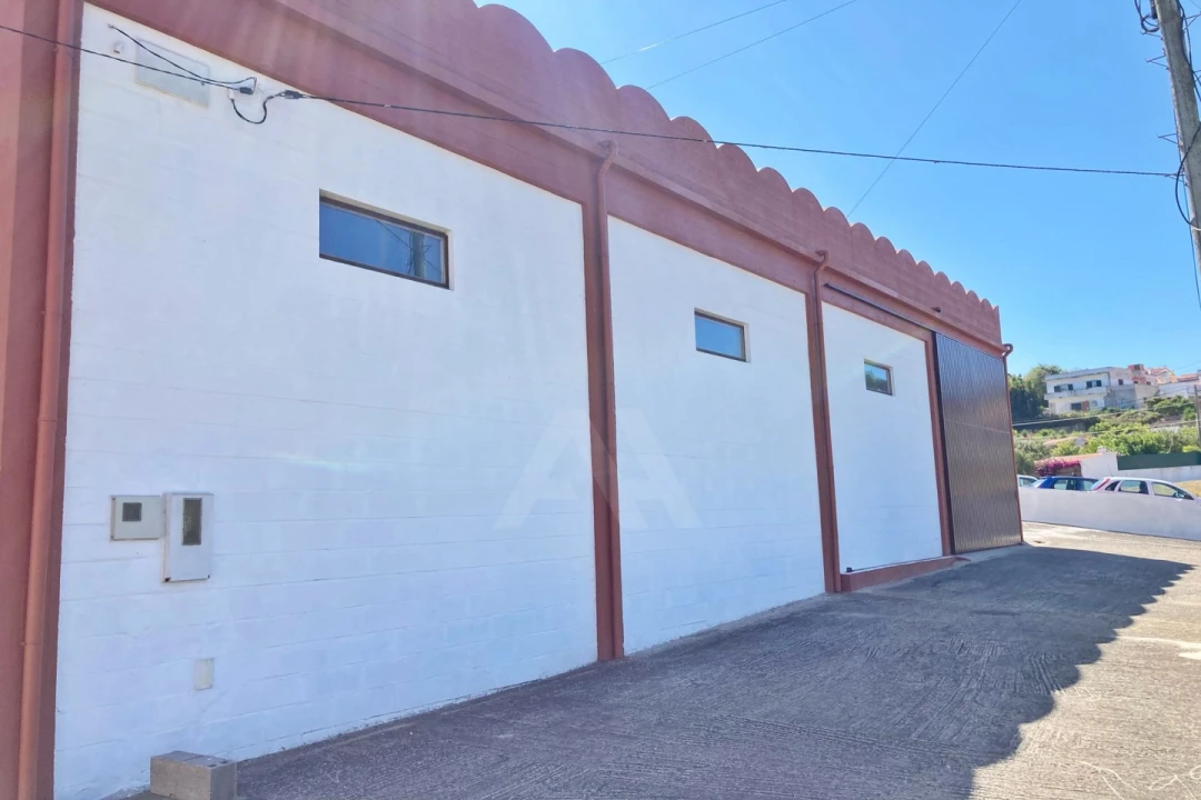 Moradia T3 para Venda em Olho Marinho Foto 6