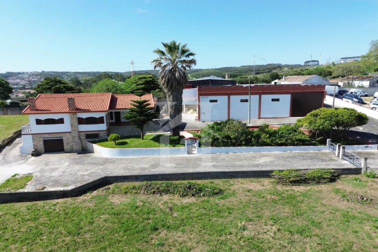 Moradia T3 para Venda em Olho Marinho