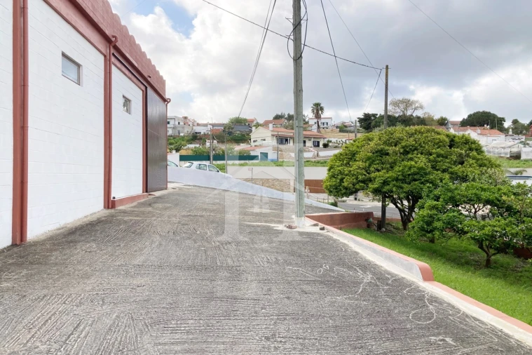 Moradia T3 para Venda em Olho Marinho Foto 25