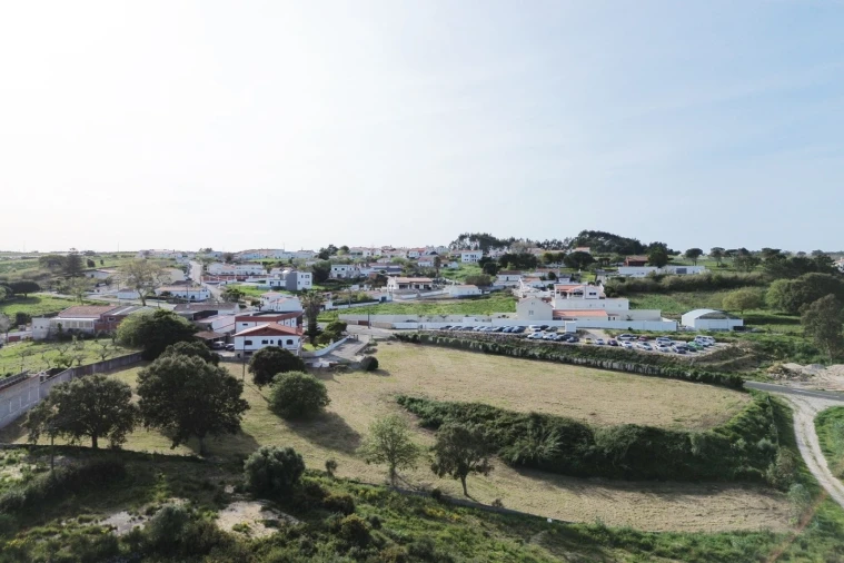 Moradia T3 para Venda em Olho Marinho Foto 31