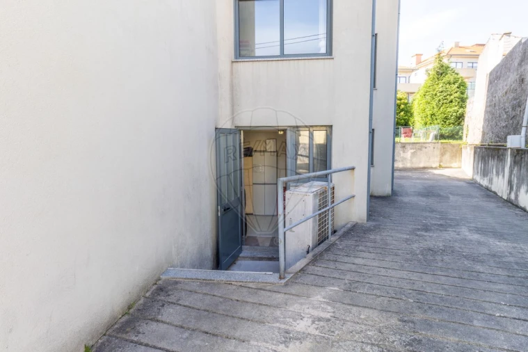 Negócio para Venda em Madalena Foto 17