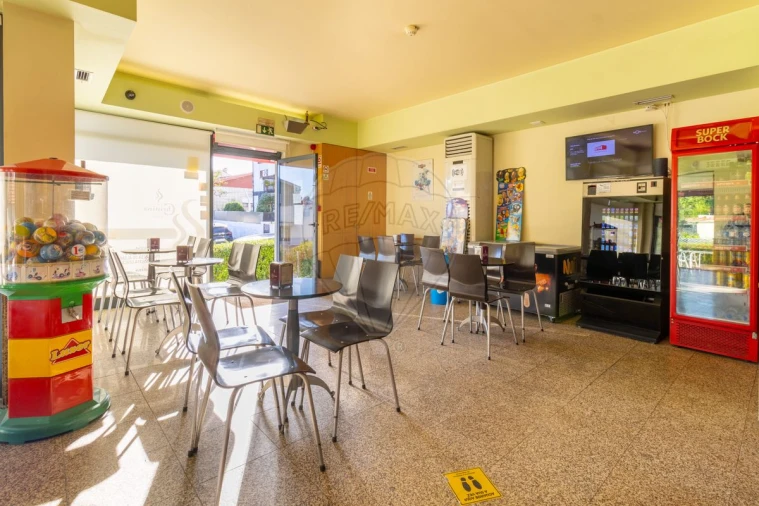 Negócio para Venda em Madalena Foto 3