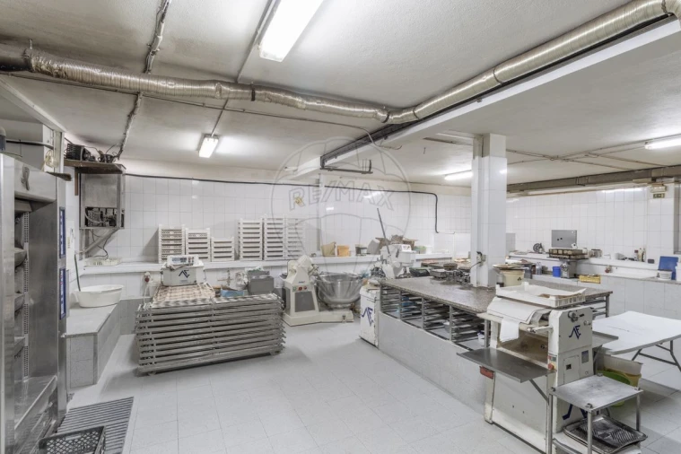 Negócio para Venda em Madalena Foto 11