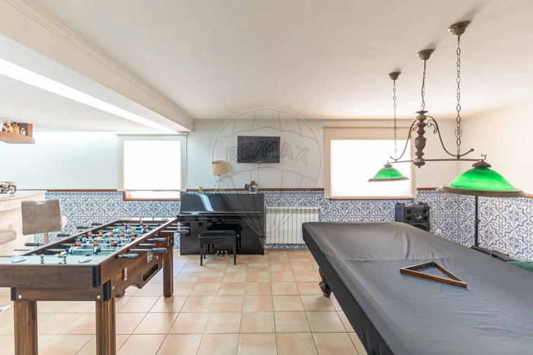 Moradia T5 para Venda em Nogueira da Regedoura Foto 48