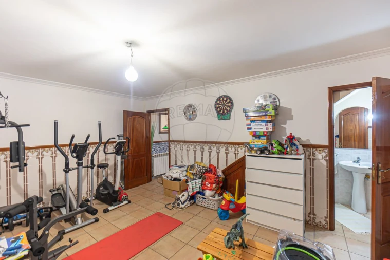 Moradia T5 para Venda em Nogueira da Regedoura Foto 45