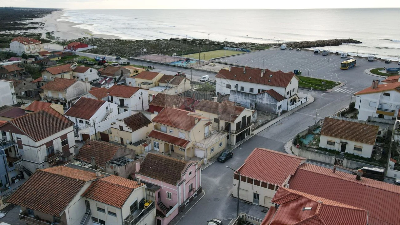 Moradia T2 para Venda em São Pedro Foto 11