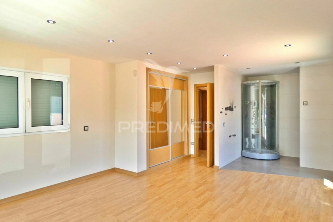 Moradia T7 para Venda em Bidoeira de Cima Foto 7