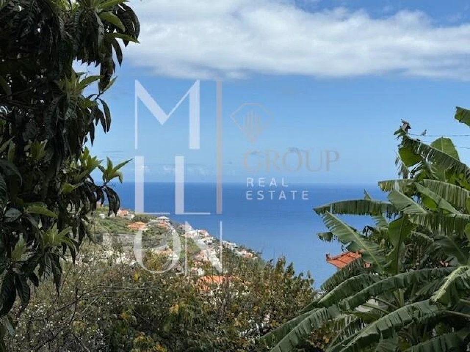 Moradia T5 para Venda em Arco da Calheta Foto 23