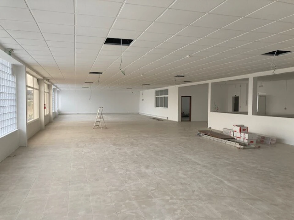 Armazém para Arrendamento em Carregado e Cadafais Foto 2