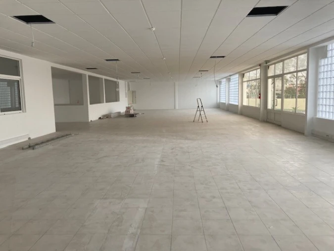 Armazém para Arrendamento em Carregado e Cadafais