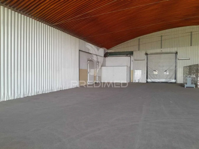 Armazém para Venda em Seixal, Arrentela e Aldeia de Paio Pires Foto 9