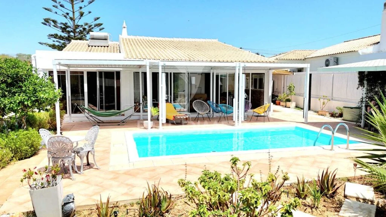 Moradia T3 para Venda em Albufeira e Olhos de Água Foto 2