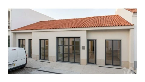 Moradia T6 para Venda em Almeirim