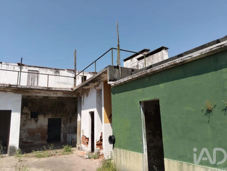 Moradia T6 para Venda em Almeirim Foto 16