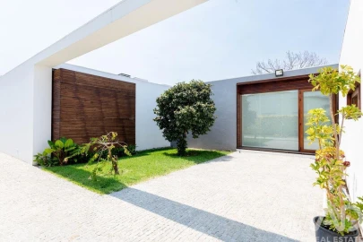 Moradia T4 para Venda em Valega