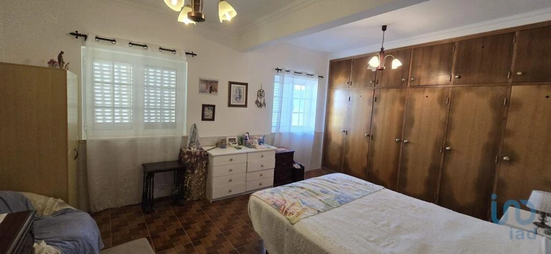 Moradia T2 para Venda em Vila Verde dos Francos Foto 12