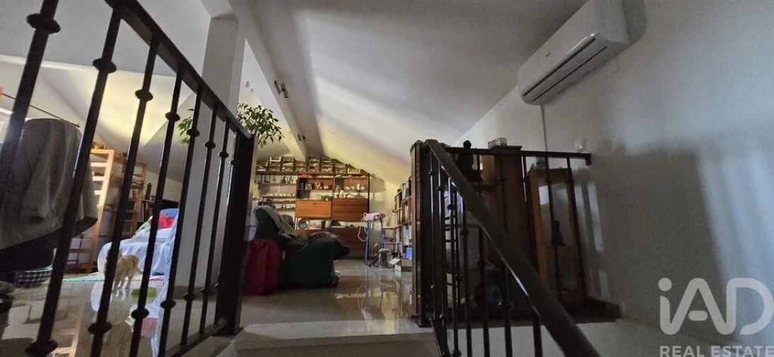 Moradia T2 para Venda em Vila Verde dos Francos Foto 19