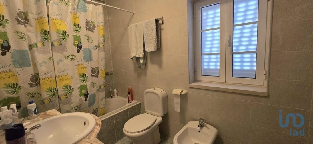 Moradia T2 para Venda em Vila Verde dos Francos Foto 13