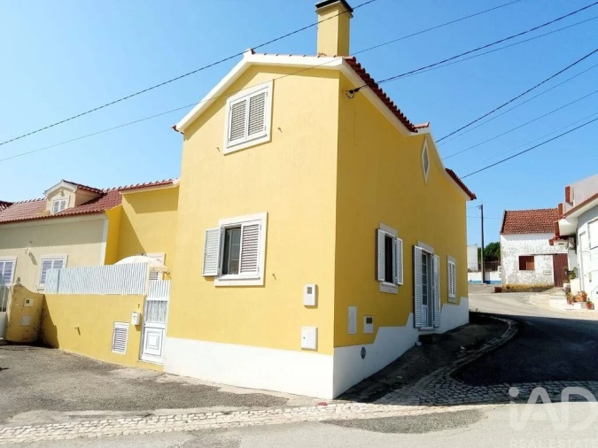 Moradia T2 para Venda em Vila Verde dos Francos Foto 21