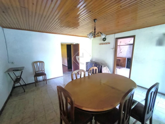 Moradia T3 para Venda em Coura Foto 13