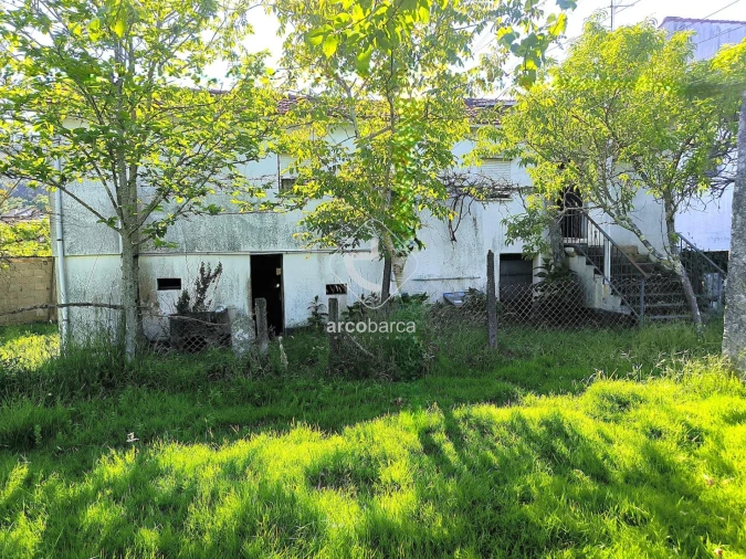 Moradia T3 para Venda em Coura Foto 3