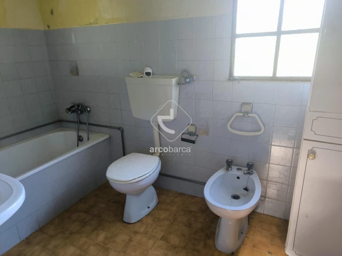 Moradia T3 para Venda em Coura Foto 32