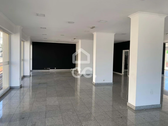Negócio para Arrendamento em Viseu Foto 8